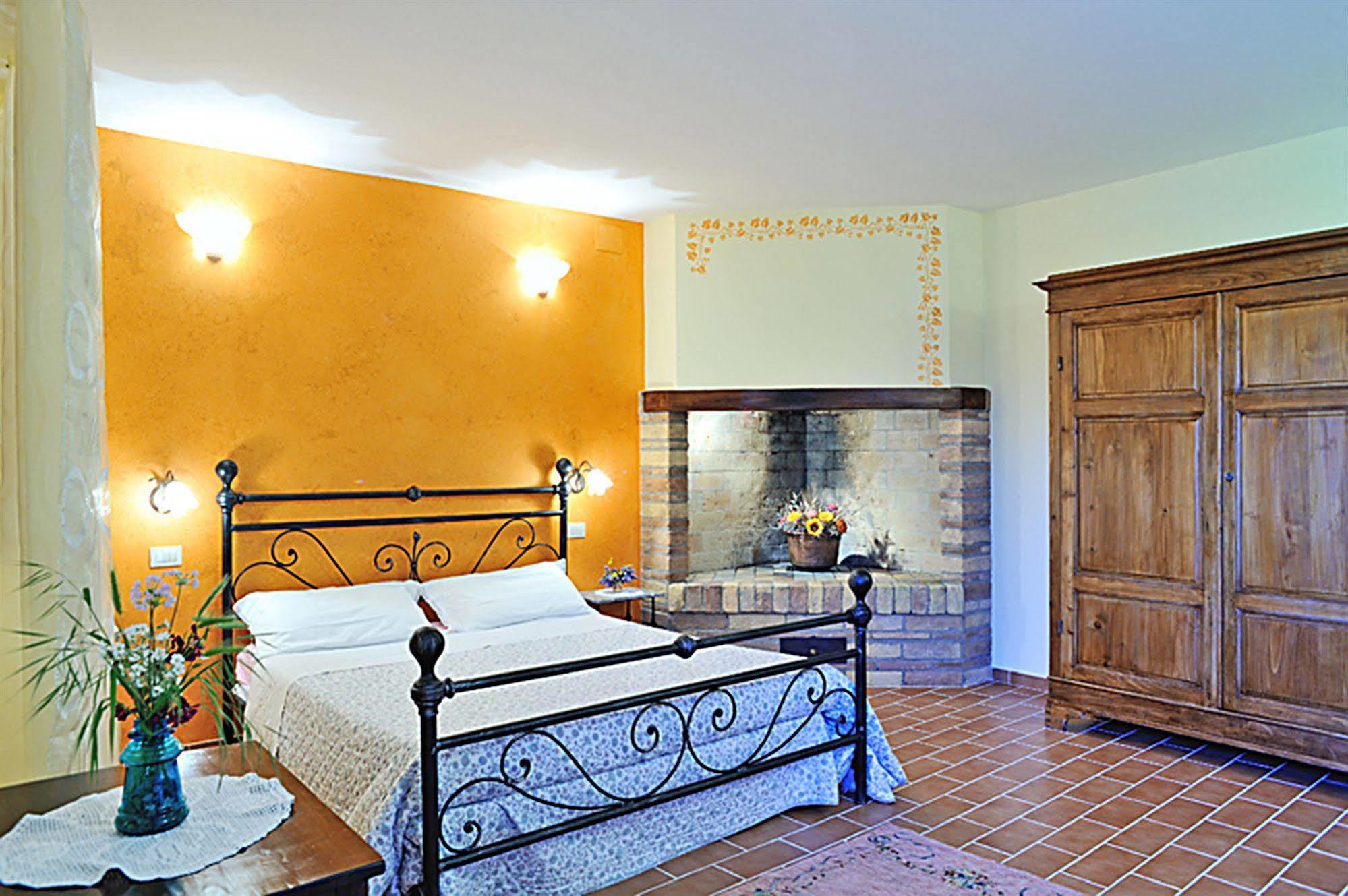 Agriturismo La Buca Di Bellugi San Quirico dʼOrcia Εξωτερικό φωτογραφία